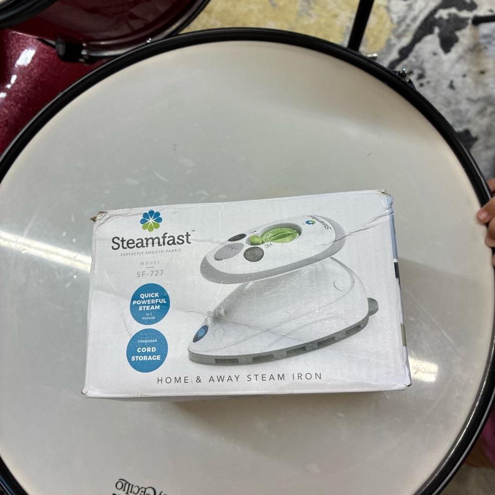 White & Green Home & Away Steam Iron